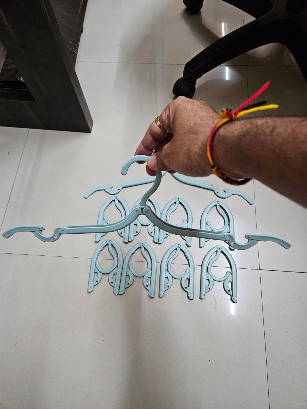 Portable Folding Clothes Hangers